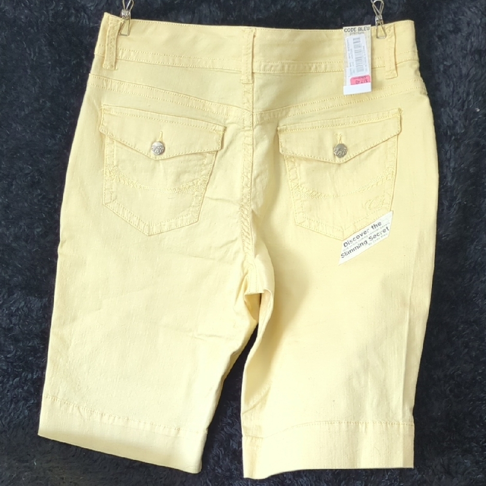 Code Bleu Light Yellow Women's Bermuda Shorts - Picture 7 of 11